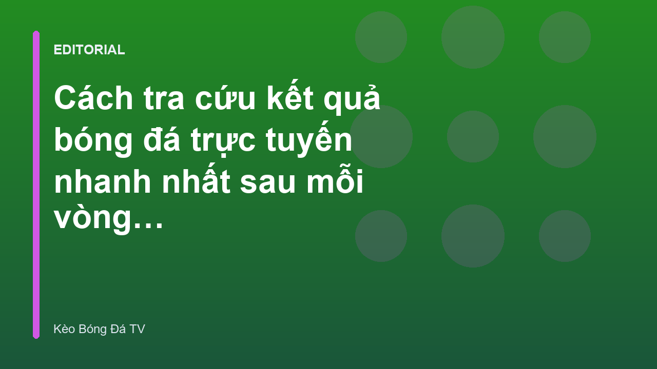 Người hâm mộ tra cứu kết quả bóng đá trực tuyến trên điện thoại